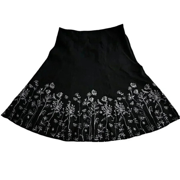 Christopher and banks skirt size medium linen blend black white floral embroidry - Picture 1 of 13